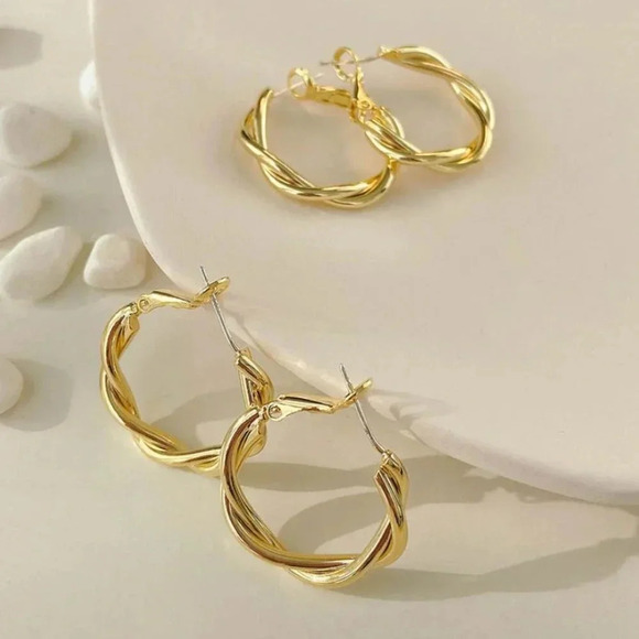 925 Sterling Silver Minimalist Twist Gold Small Hoop Earrings - Picture 8 of 11